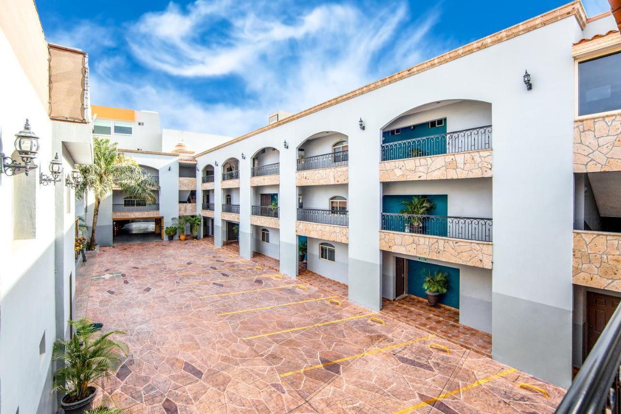 Inhouse Culiacan Exterior photo