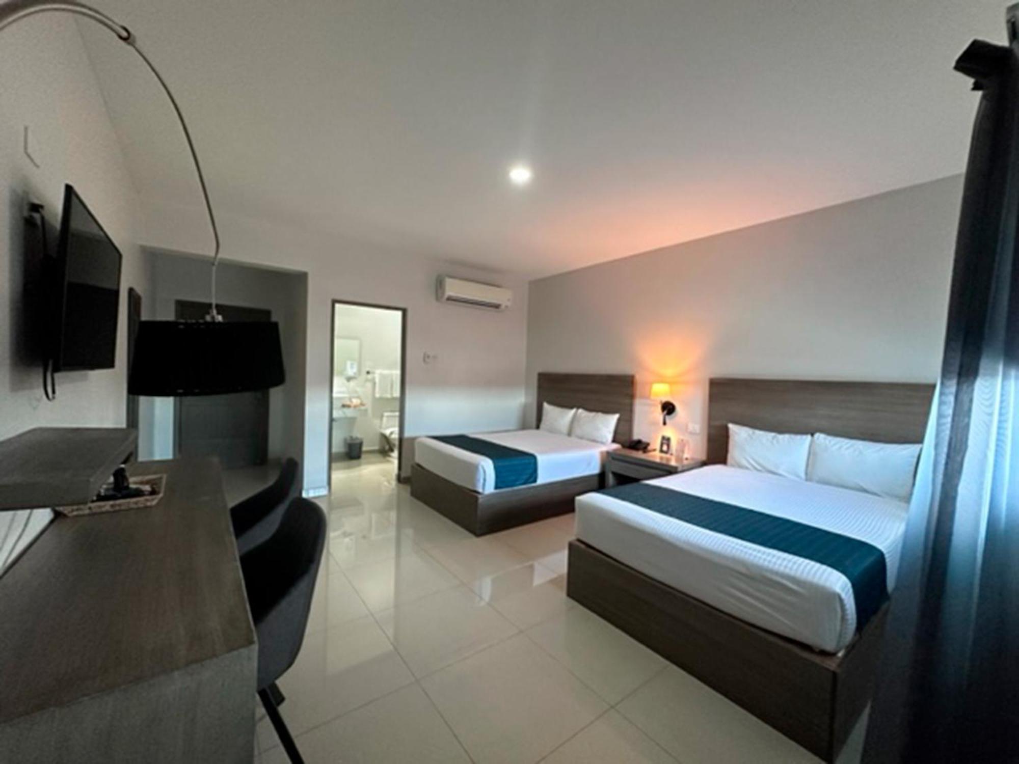 Inhouse Culiacan Exterior photo