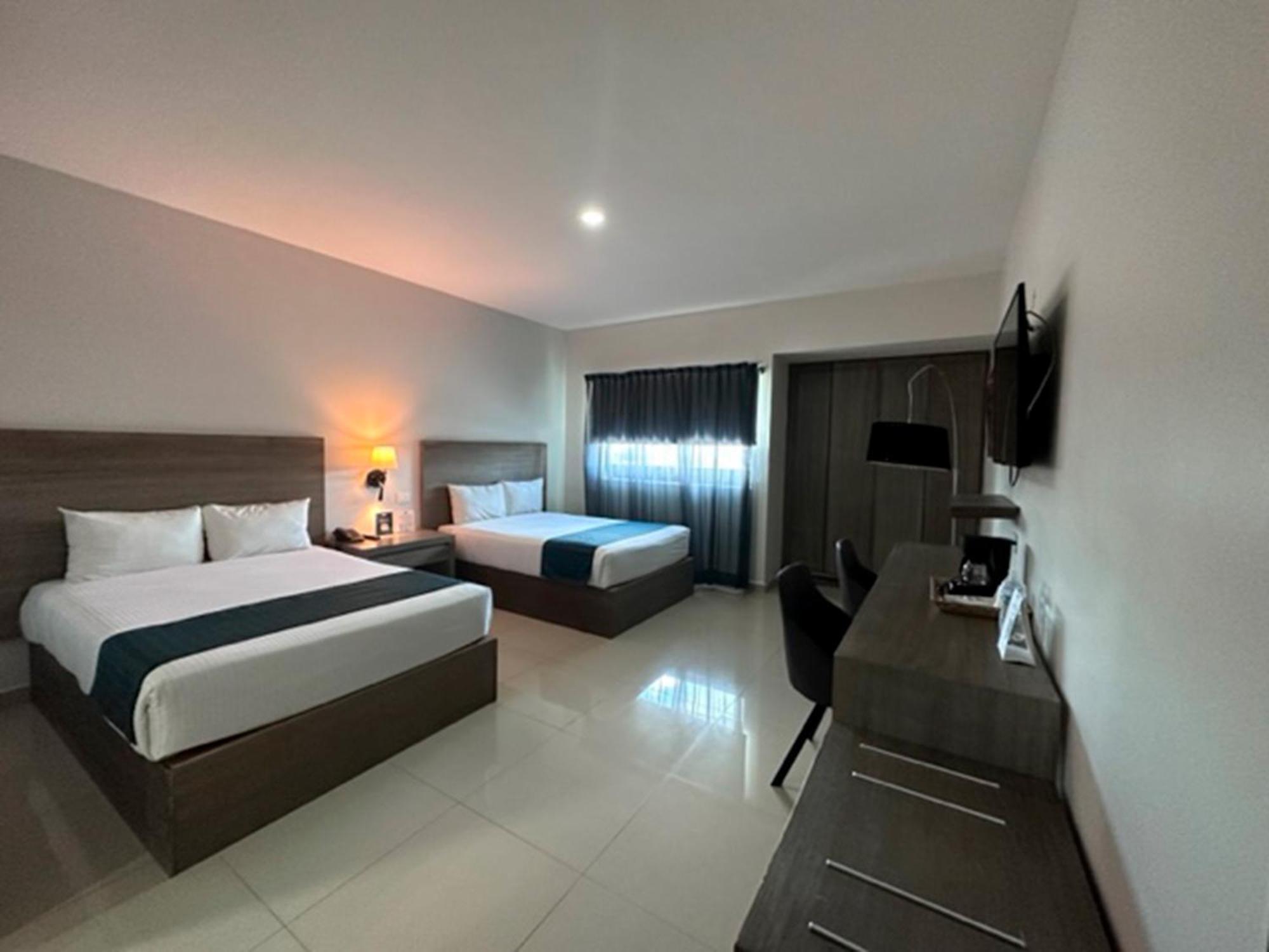 Inhouse Culiacan Exterior photo