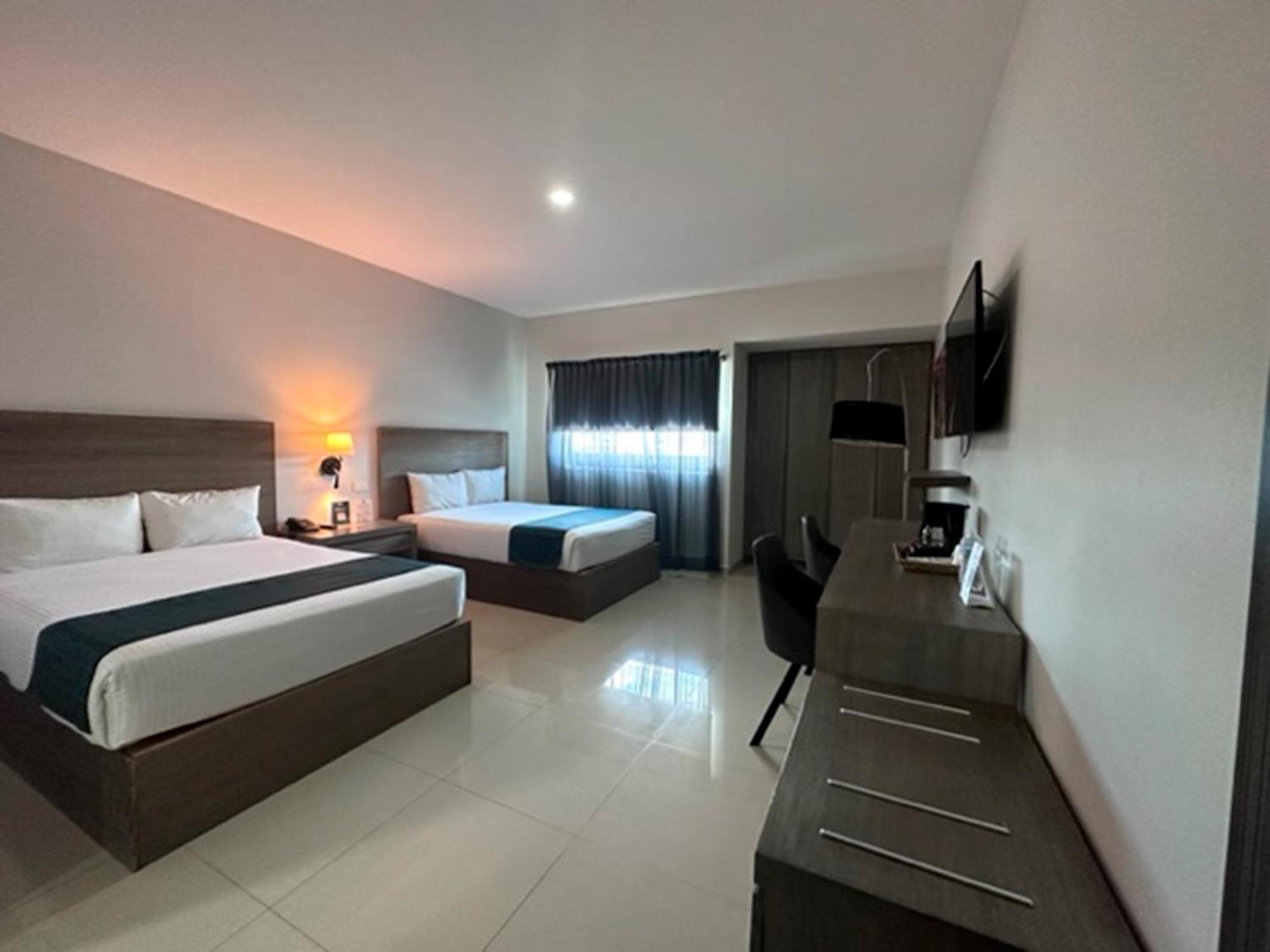 Inhouse Culiacan Exterior photo