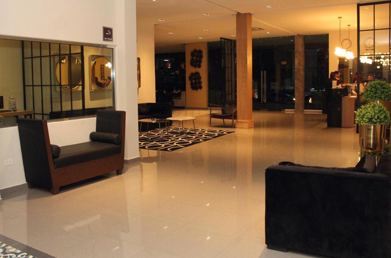 Inhouse Culiacan Exterior photo